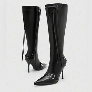 Trending Buckle Stiletto Heeled Classic Black Fall Boots, size 8